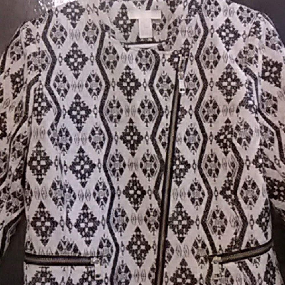 Black and white H&M blazer